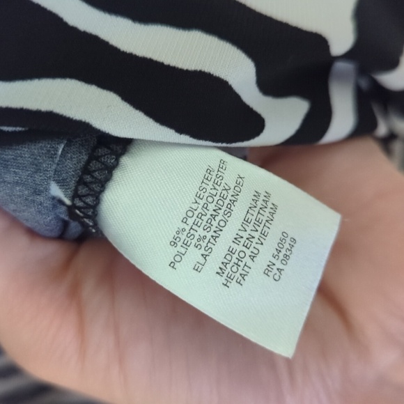 Evan Picone Black & White Animal Print Wrap Dress Size 12 - Picture 6 of 6